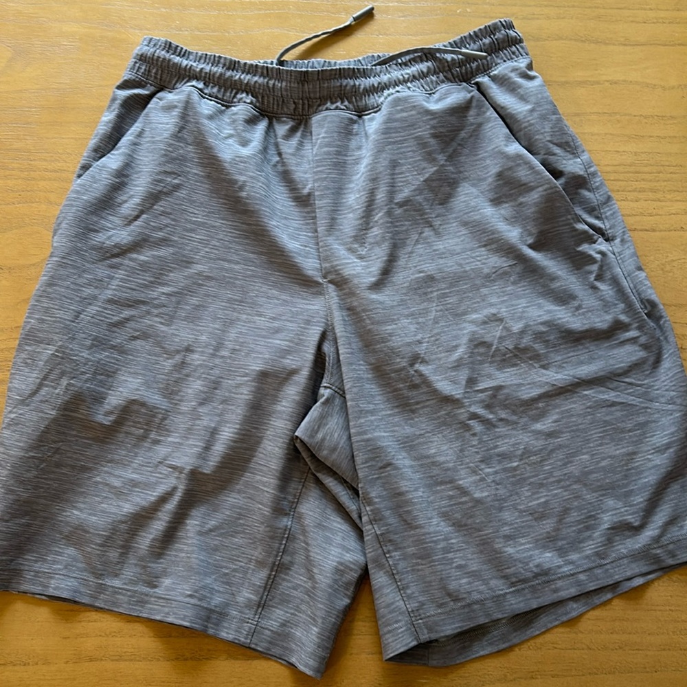 Lululemon short
